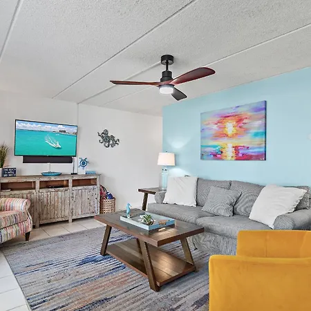 Unit A 100 Apartment